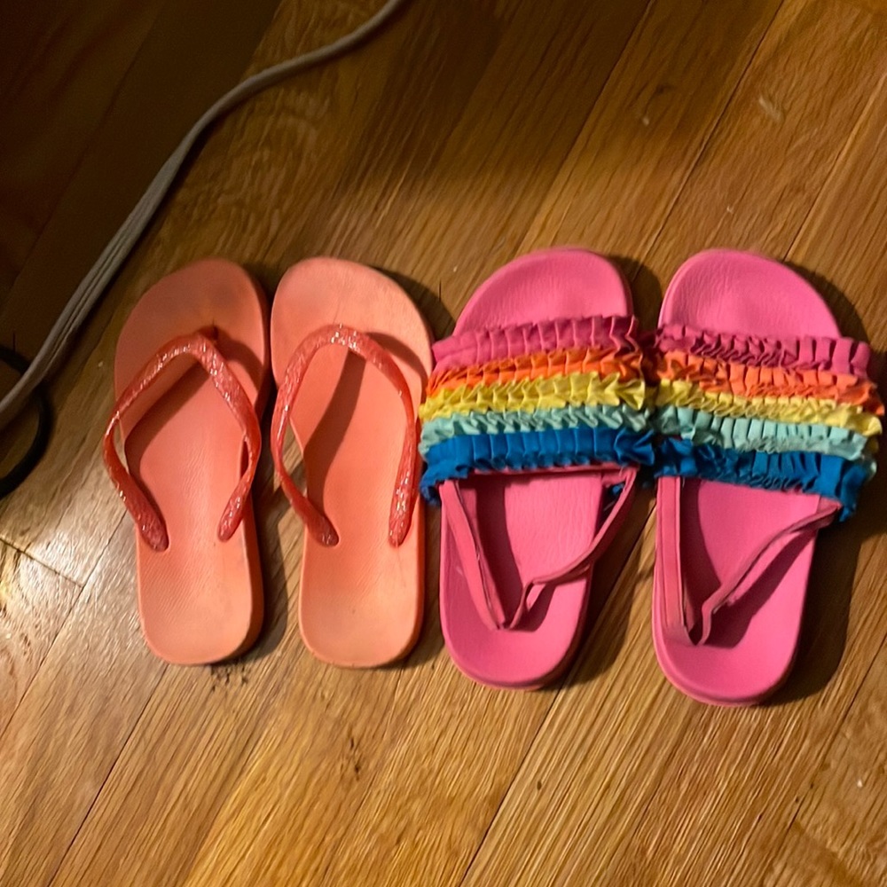 Girls toddlers sandals size 11-12/ size 12c nice